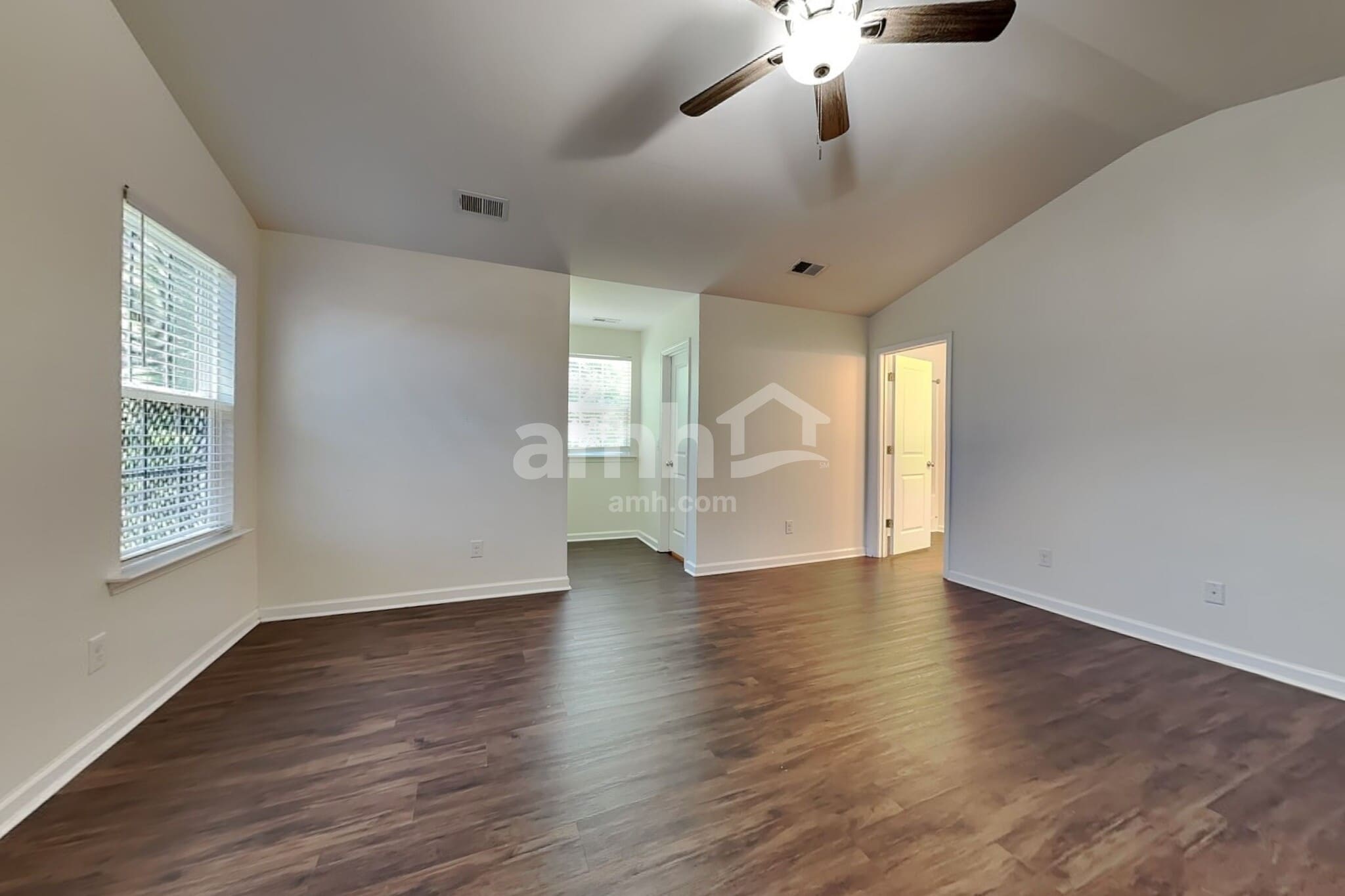 Building Photo - 37 Sand Live Oak Dr