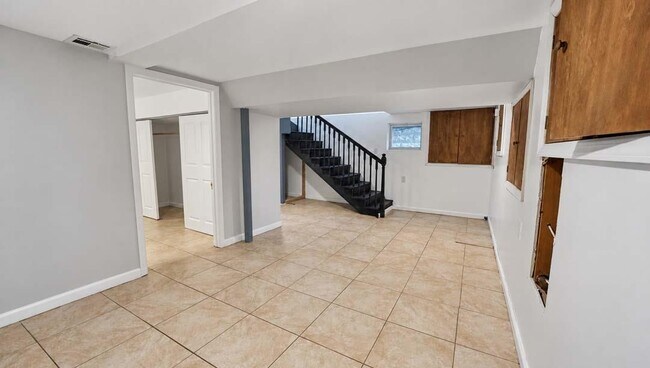 Building Photo - 275 Avenue A