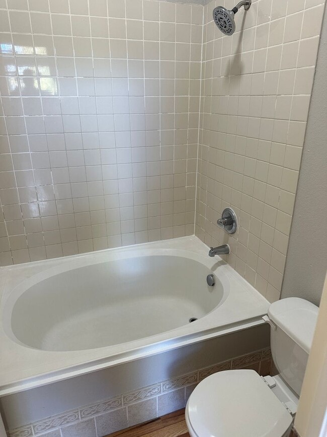 Building Photo - Clean, spacious, 2 bedroom, 2.5 bath townhome - near Buckley AFB!