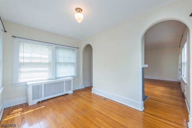 Building Photo - 61 Watchung Ave