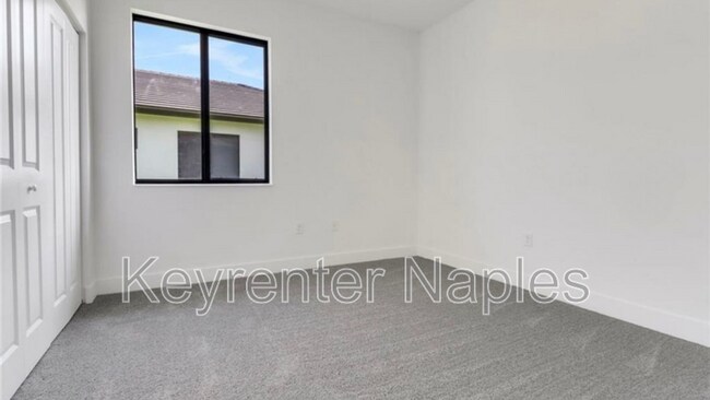 Building Photo - 5265 Lamone Ln