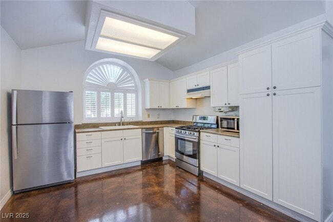 Building Photo - 6516 Faith Peak Dr