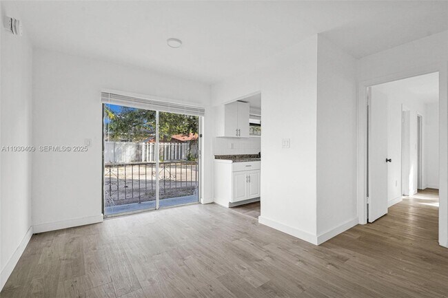 Building Photo - 8295 NE Miami Ct