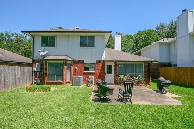 Building Photo - 3522 Pecan Point Dr