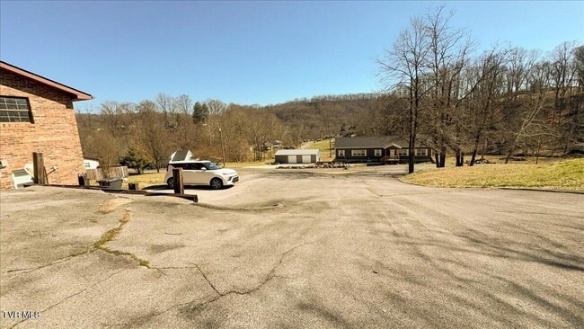 Building Photo - 241 Parker St