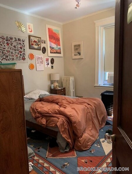 Building Photo - 96 Winthrop Rd