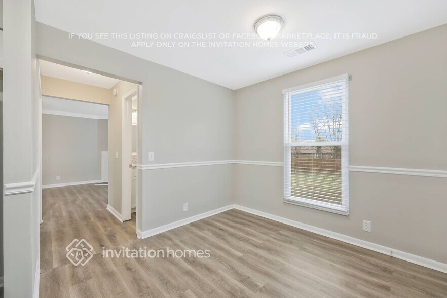 Building Photo - 1004 Carriage Way Ct