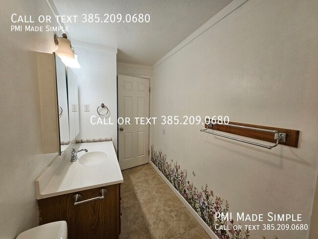 Building Photo - 1414 Lancelot Dr