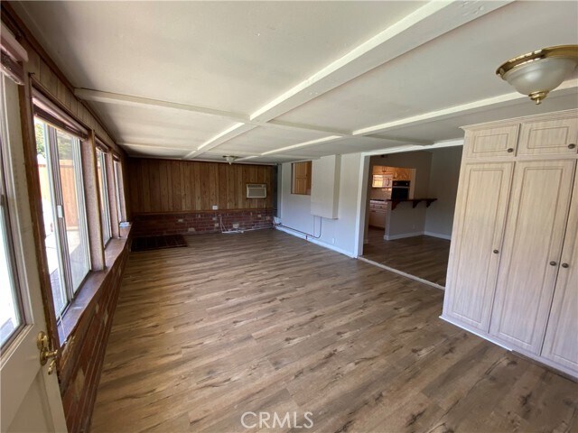 Building Photo - 209 E Wilson Ave