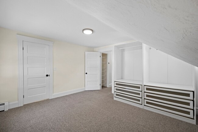 Building Photo - 34 Ricard St