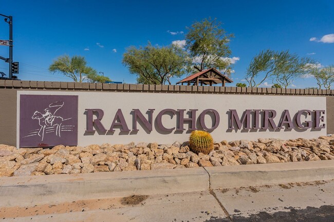 Building Photo - Beautiful and Spacious Single-Level Family...