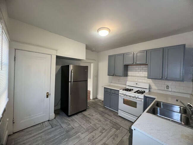 Building Photo - 524 Highland Pike