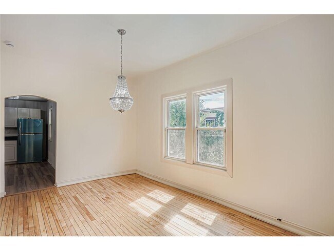 Building Photo - 610 Fairview Ave N