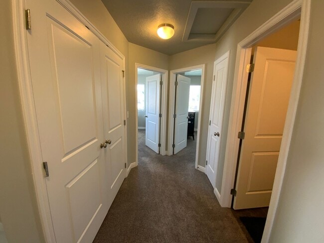 Building Photo - 5549 Dornton Ct