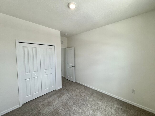 Building Photo - 4570 Small Creek Rd