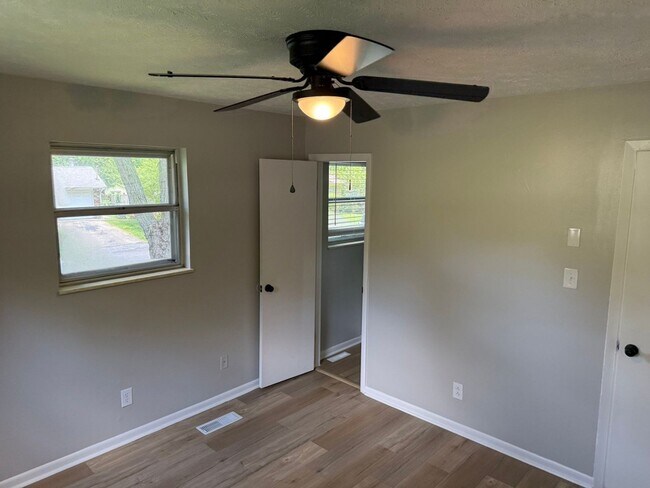 Building Photo - Renovated Rocky Hill Home