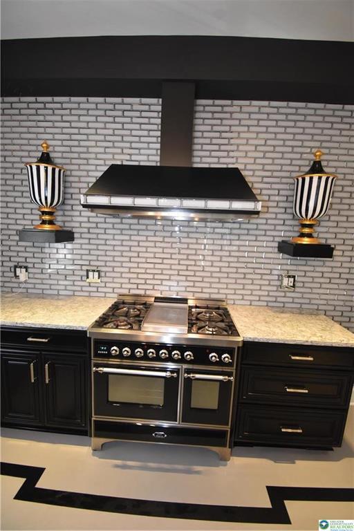 Building Photo - 100 N 4th St