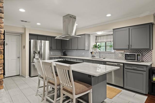 Building Photo - 2123 Wilson Dr