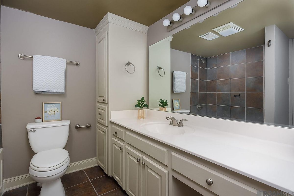 Building Photo - 2045 N 3rd St