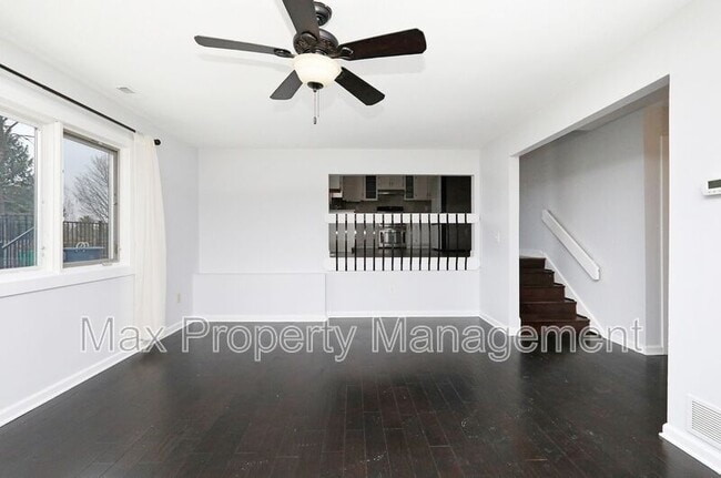 Building Photo - 2400 Rocklyn Dr