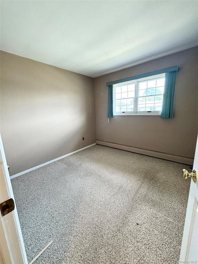 Building Photo - 255 Brookside Ct