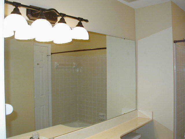 Building Photo - 1205 Brentwood Pt