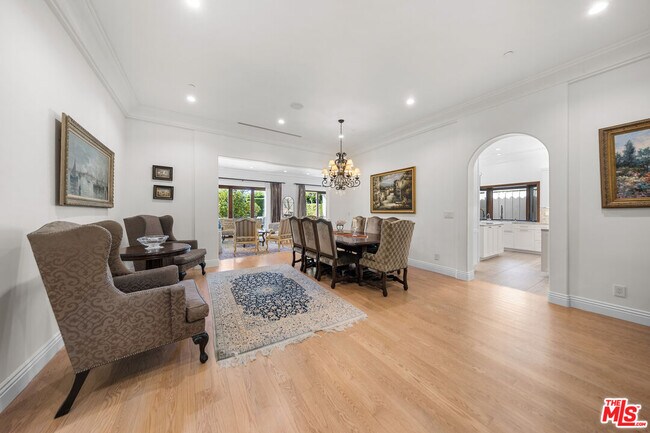 Building Photo - 1148 Centinela Ave