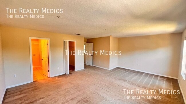 Building Photo - 331 Freedom's Ring Dr