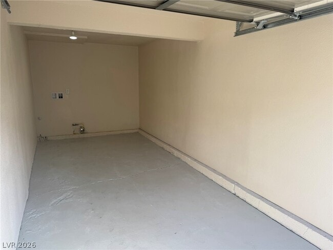 Building Photo - 2743 Kline Cir