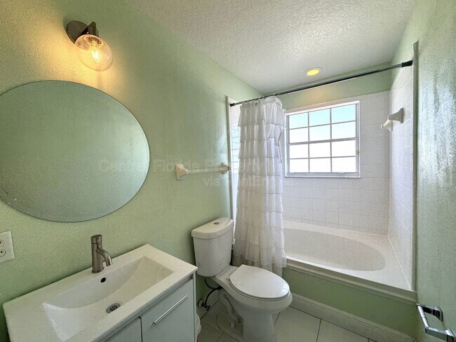 Building Photo - 7962 Golden Pond Ct