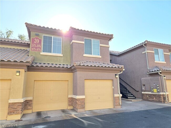 Building Photo - 6868 Sky Pointe Dr