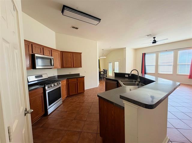 Building Photo - 5601 Piedra Dr
