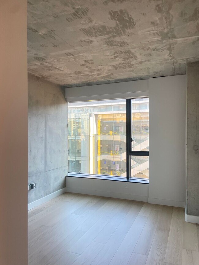 Building Photo - 960 Market St