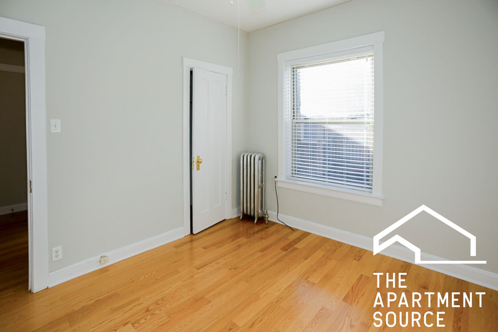 Building Photo - 1932 W Winona St