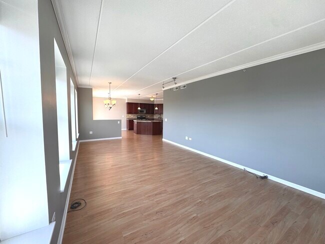 Building Photo - 656 Pearson St