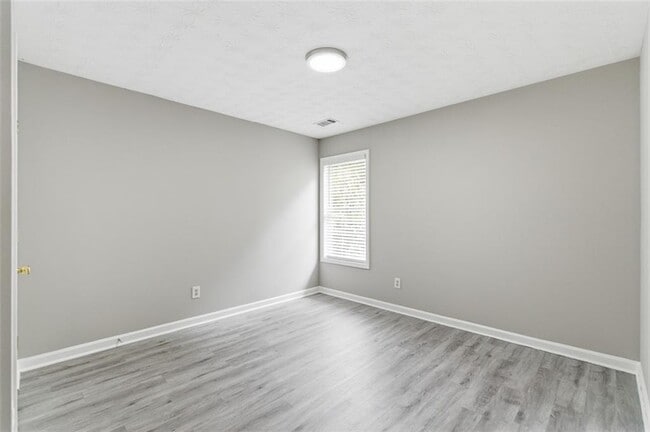 Building Photo - 1145 Grace Dr