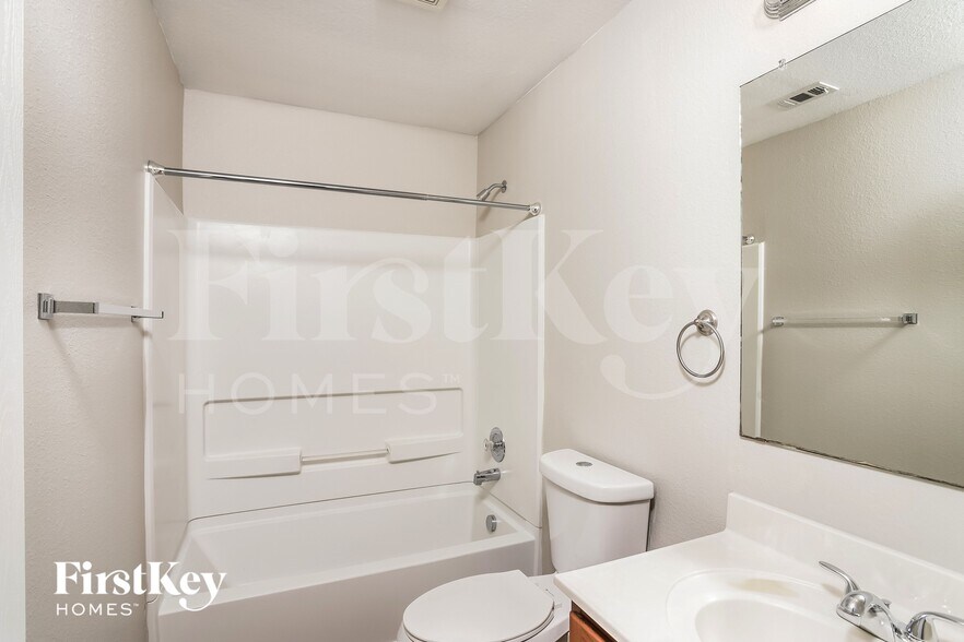 Building Photo - 172 Texas Mulberry