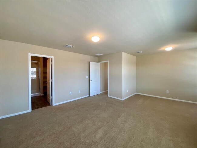 Building Photo - 3012 Tilmon Ln.