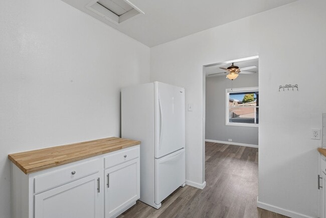 Building Photo - 420 E Speedway Blvd