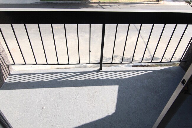 Building Photo - 1450 S Bundy Dr