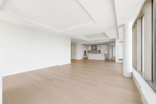 Building Photo - 133 Seaport Blvd