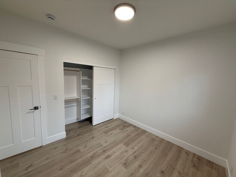 Building Photo - 3127 N Fruitland Ln