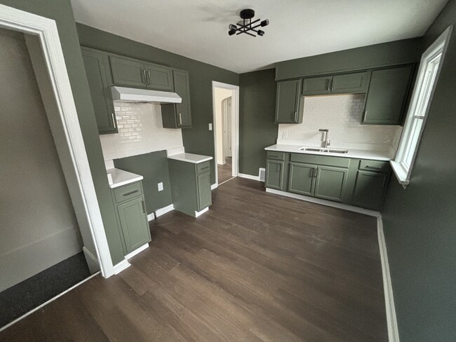 Building Photo - 5055 Adams St