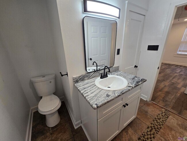 Building Photo - 2145 N 38th St