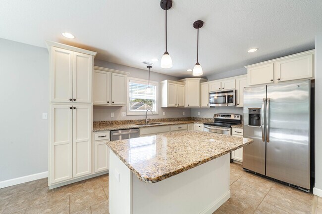 Building Photo - 7416 Rosedown Dr