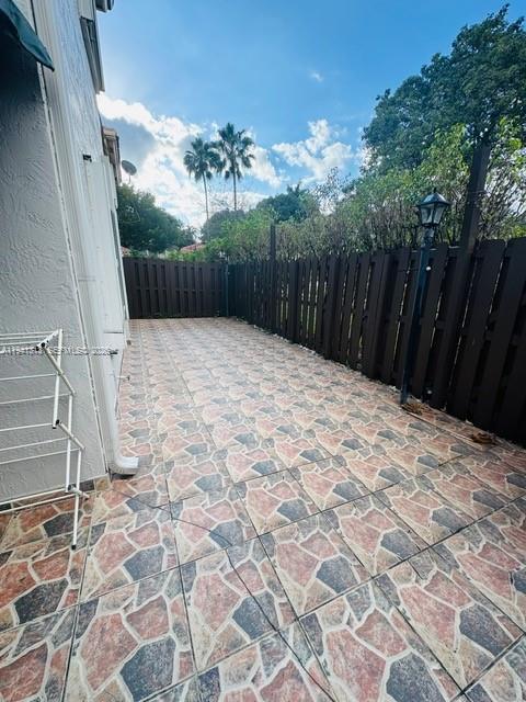 Building Photo - 10919 NW 67th Terrace