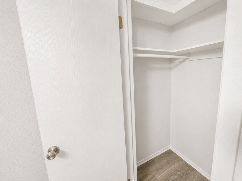 Building Photo - 1111 E Cochise St