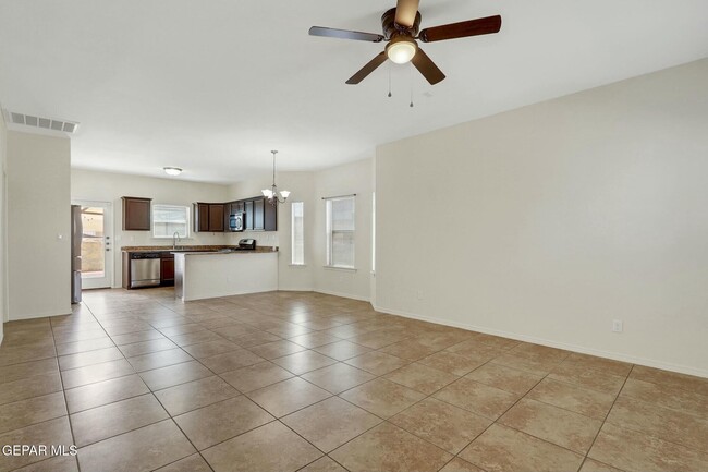 Building Photo - 12924 Hueco Cave Dr