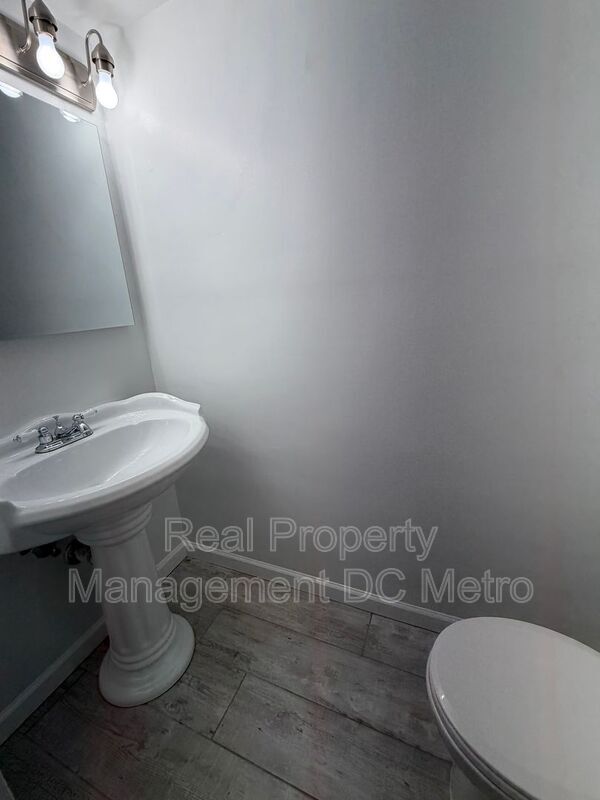 Building Photo - 400 O St SW