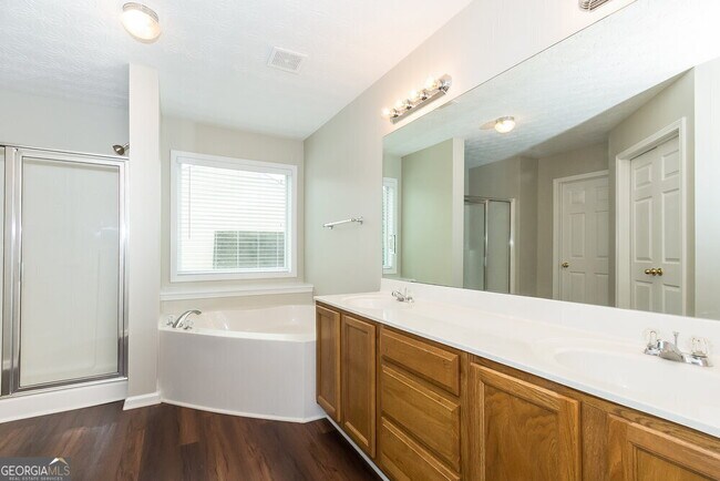 Building Photo - 134 Silver Arrow Cir